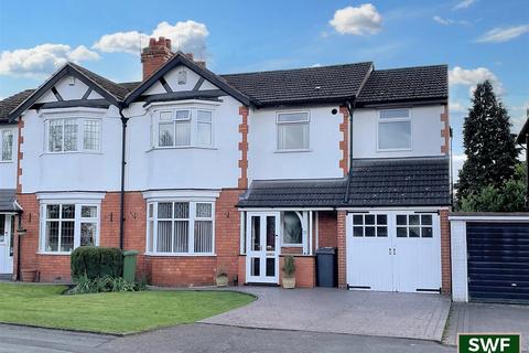 5 bedroom semi-detached house for sale, St. Philips Avenue, Wolverhampton