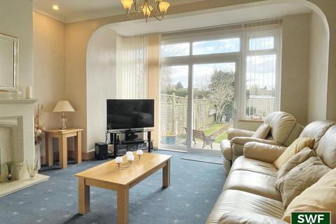 5 bedroom semi-detached house for sale, St. Philips Avenue, Wolverhampton