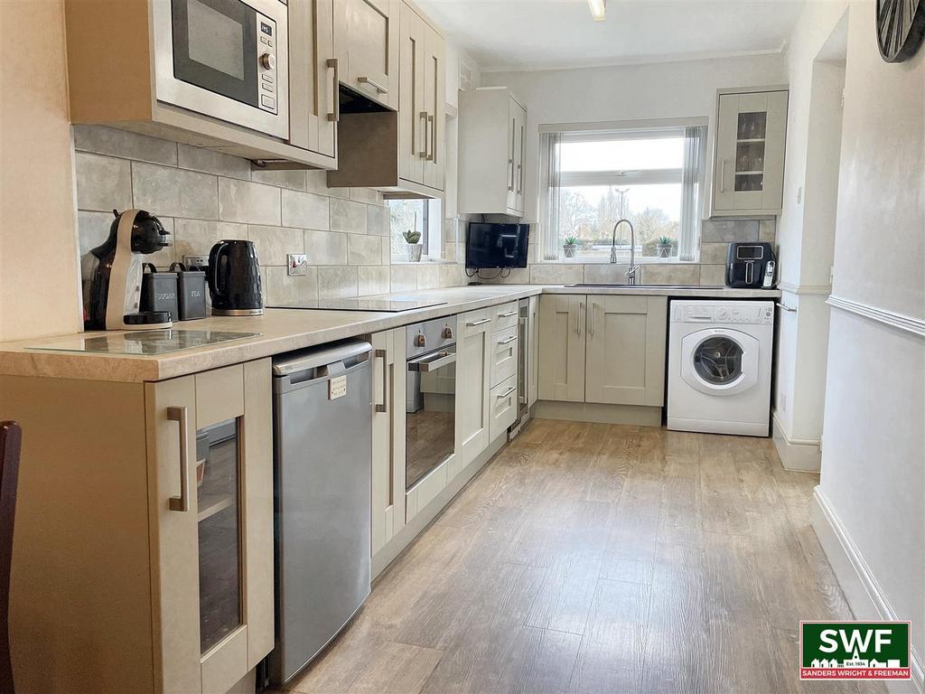 Dining kitchen