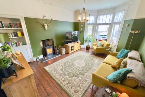 99 Kings Road, Beith, KA15 2BN