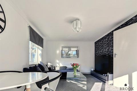 2 bedroom apartment for sale, Rockhurst Drive, Eastbourne BN20