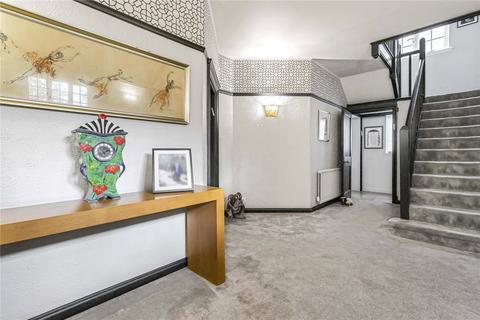 undefined, Totteridge Lane, Totteridge, London, N20