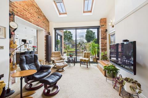 4 bedroom semi-detached house for sale, Ruff Lane, Ormskirk, Lancashire, L39 4QZ