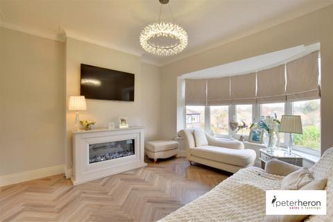 2 bedroom bungalow for sale, Hillside Gardens, Tunstall, Sunderland
