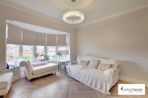 2 bedroom bungalow for sale, Hillside Gardens, Tunstall, Sunderland