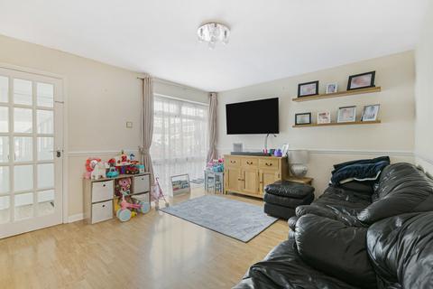 3 bedroom end of terrace house for sale, Peregrine Road, Sunbury-on-Thames, Surrey, TW16