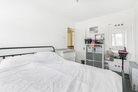 3 bedroom end of terrace house for sale, Peregrine Road, Sunbury-on-Thames, Surrey, TW16