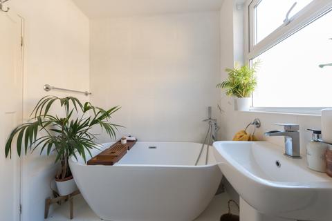 4 bedroom terraced house for sale, Clare Road, Whitstable