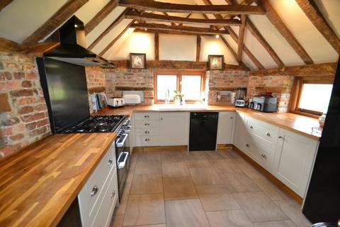5 bedroom farm house to rent, Church Lane, Newdigate RH5