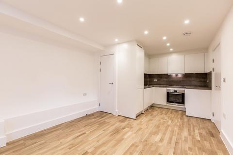 1 bedroom ground floor flat to rent, at North West, Old Church Court, Grove Road N11