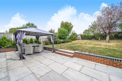 14 Warren Drive, Orpington, BR6 6EX