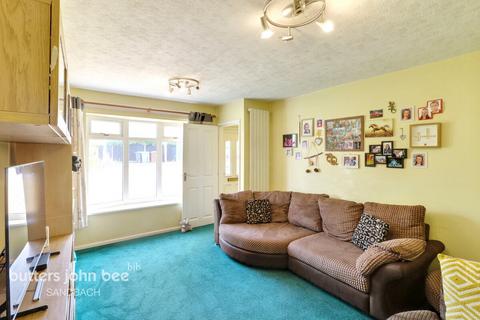 26 Booth Avenue, Sandbach, CW11 4JN