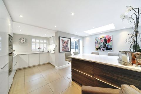 15 Prairie Street, London, SW8 3PT