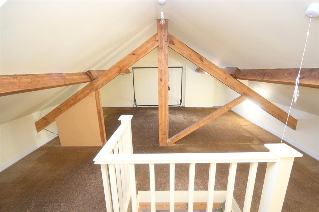 Loft Room (2)