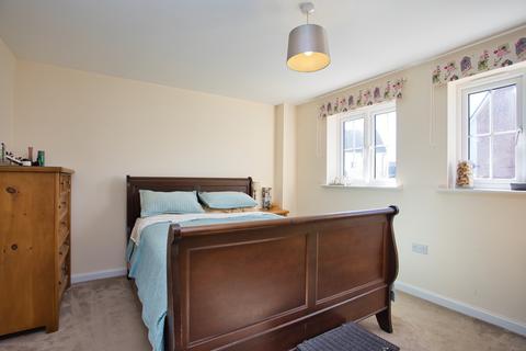 3 bedroom semi-detached house for sale, Colmanton Grove, Deal, CT14
