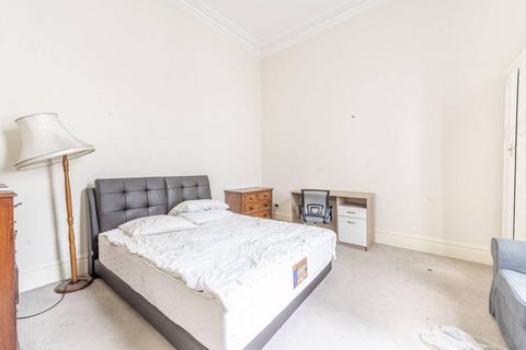 2 bedroom flat to rent, Emperor's Gate, South Kensington, London, SW7