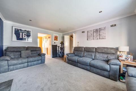 77 Broadmarsh Lane, Freeland, Witney, OX29 8QP