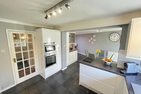 4 Cottesmore Drive, Wirral, CH60 1YG