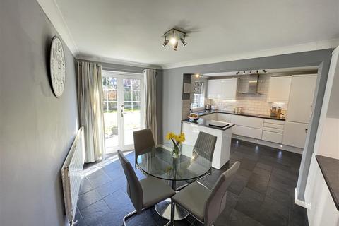 4 Cottesmore Drive, Wirral, CH60 1YG