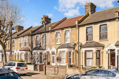 18 Mortimer Road, London, E6 3QW
