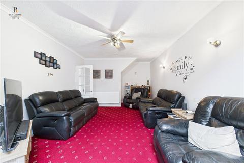 4 bedroom semi-detached house for sale, Stafford Road, Wallington, SM6