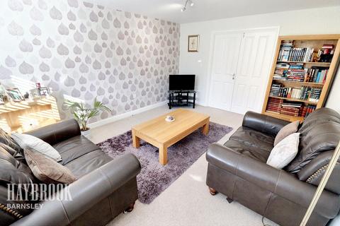 33 Champany Fields, Dodworth, Barnsley, S75 3TS
