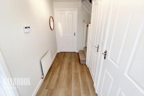 33 Champany Fields, Dodworth, Barnsley, S75 3TS