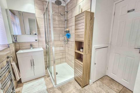 29 Bracken Close, Springhead, Oldham, OL4 4PB
