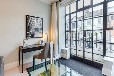 2 bedroom apartment to rent, Rainville Road, London, W6