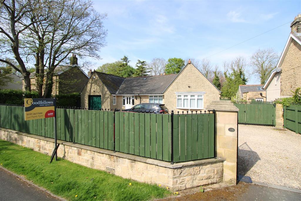 8 a highfield road.jpg