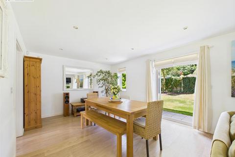 Lark Rise Daddon Hill, Northam, Bideford, EX39 3PW