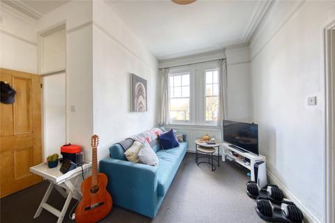 1 bedroom apartment to rent, Ravenslea Road, SW12