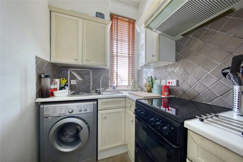1 bedroom apartment to rent, Ravenslea Road, SW12