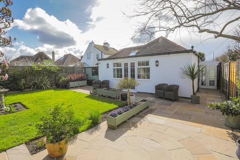 3 bedroom bungalow for sale, Hereward Avenue, Birchington, CT7