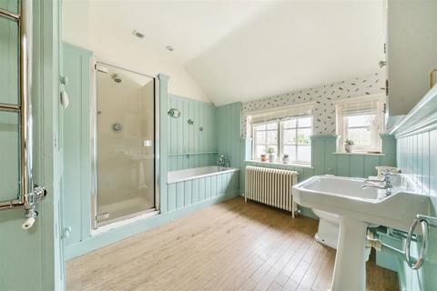 9 Museum Hill, Haslemere, GU27 2JR