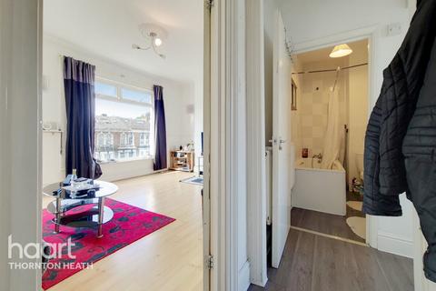 undefined, Clifton Road, London