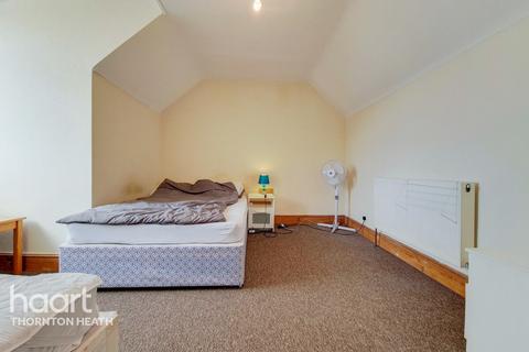 undefined, Clifton Road, London