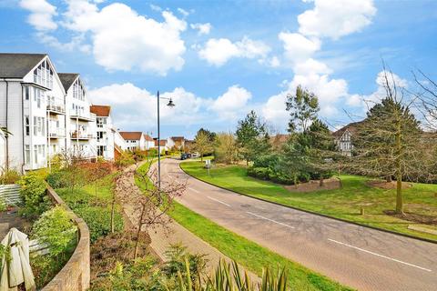 13 Edgar Close, Kings Hill, West Malling, ME19 4JE