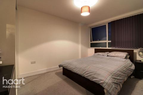 2 bedroom apartment for sale, Lower Stone Street, Maidstone