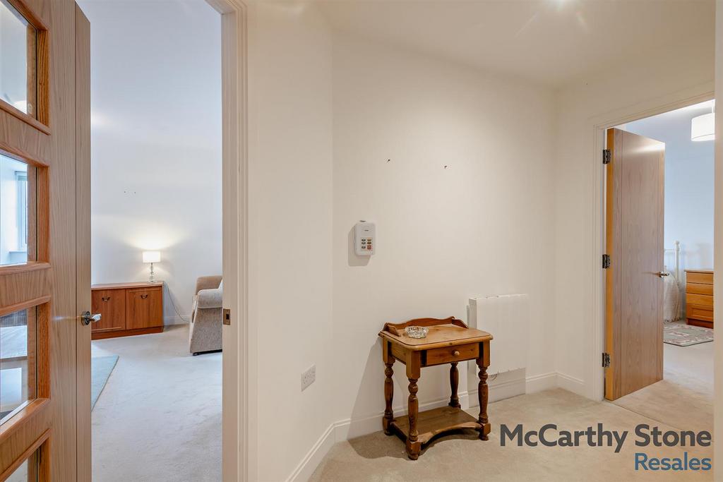 8639378-interior10-800.jpg
