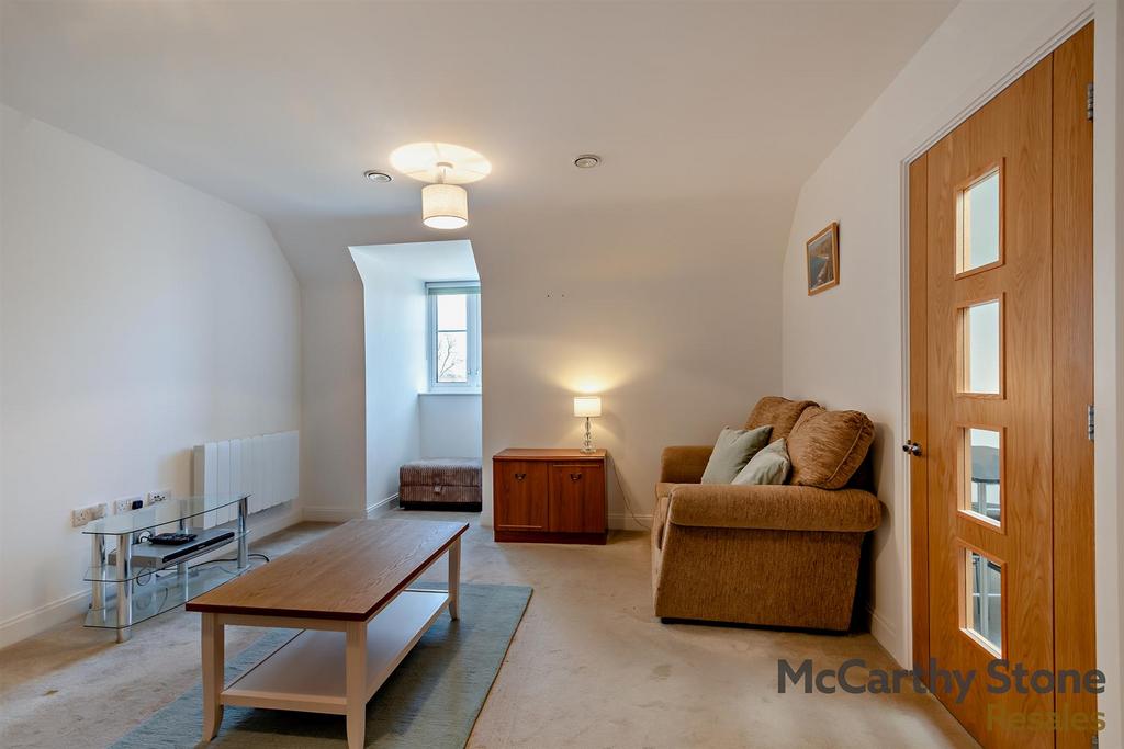 8639378-interior02-800.jpg