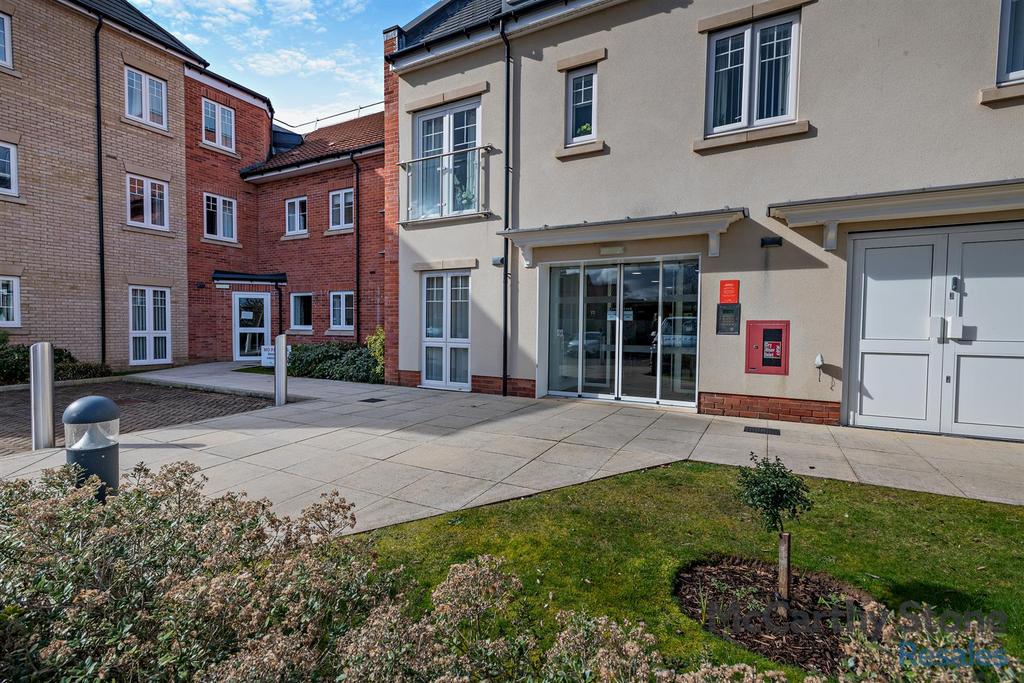8639378-exterior05-800.jpg