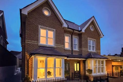 4 bedroom semi-detached house for sale, Moores Road, Dorking, Surrey, RH4