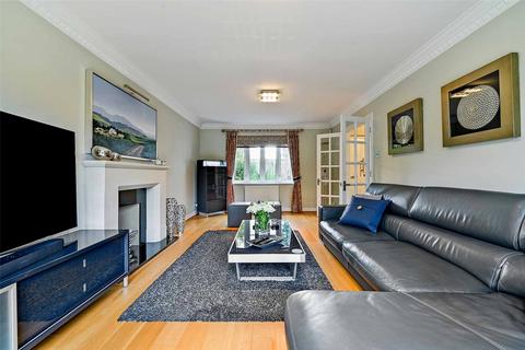 3 The Redwoods, Windsor, SL4 3TA