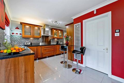 3 The Redwoods, Windsor, SL4 3TA