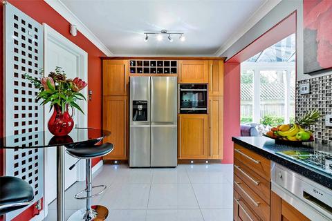 3 The Redwoods, Windsor, SL4 3TA