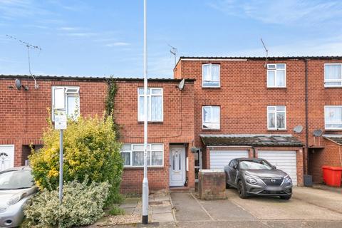 78 Manor Waye, Uxbridge, UB8 2BQ