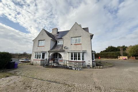 undefined, Holyhead Road, Llangefni, Anglesey, LL77