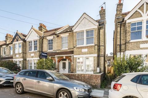 3 bedroom maisonette to rent, Kenley Road, St Margarets TW1