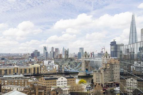 Vaughan Way, London E1W